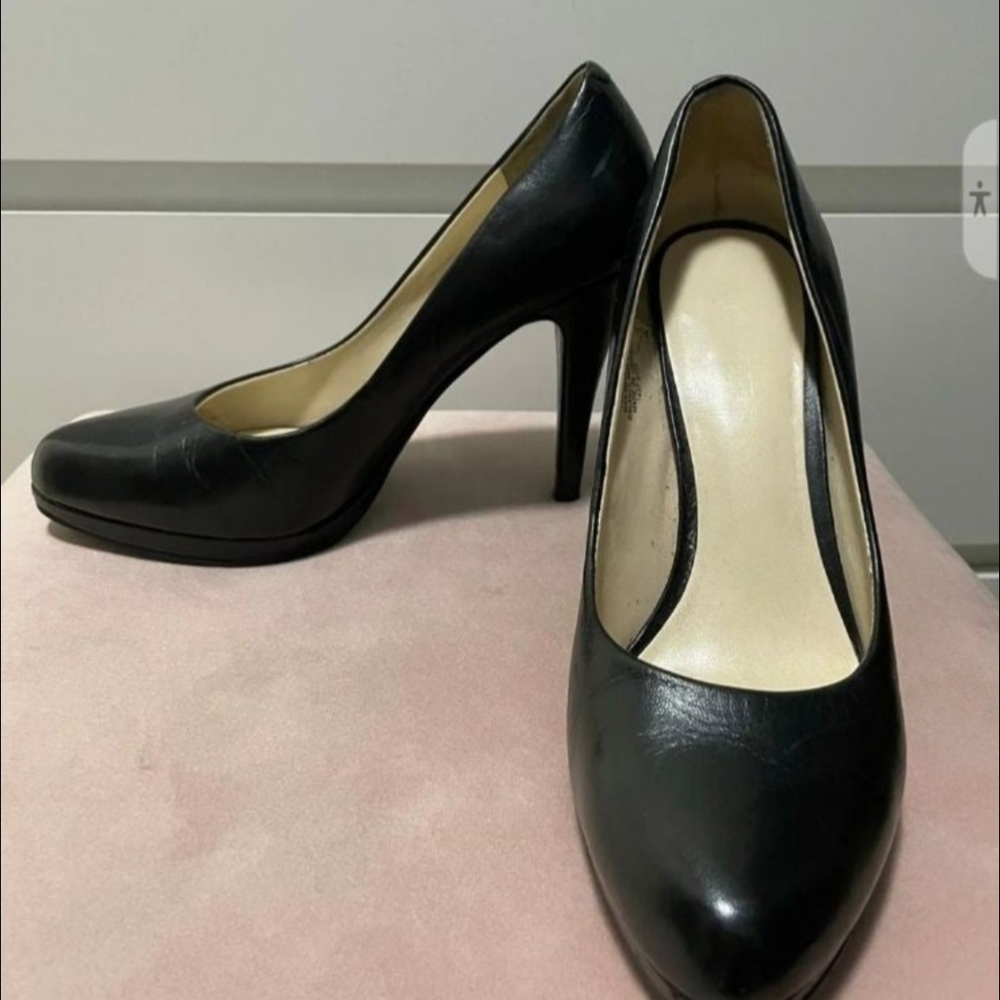 Nine West Classic Black Heels